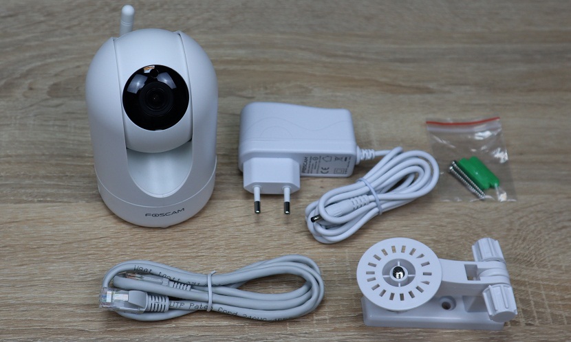 Обзор ТОП-5 поворотных камер для домашнего видеонаблюдения - Фото 1 - Фото 2 - Фото 3 - Фото 4 - Фото 5 - Фото 6 - Фото 7 - Фото 8 - Фото 9 - Фото 10