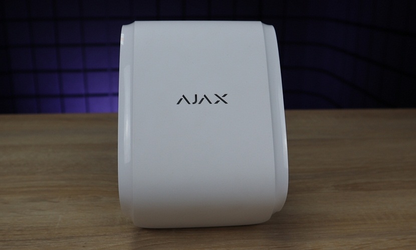 Новини Огляд вуличного датчика-штори Ajax DualCurtain Outdoor