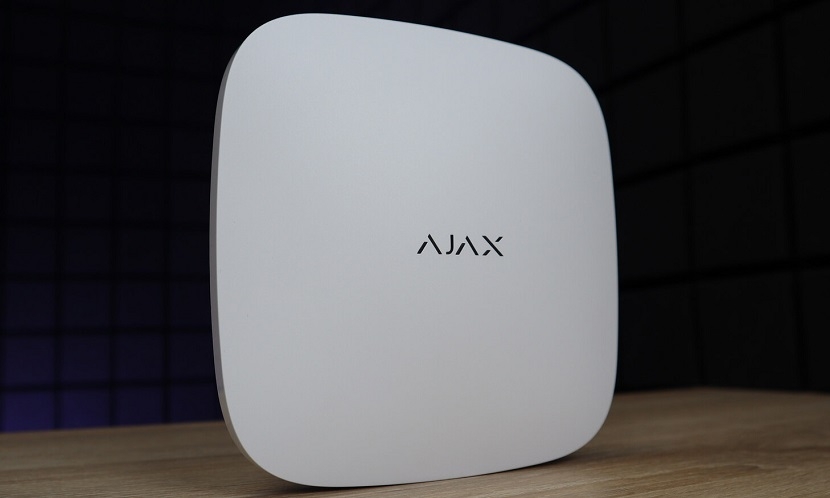 Security systems Ajax ReX 2 radio signal repeater with support for alarm photoverification Overview