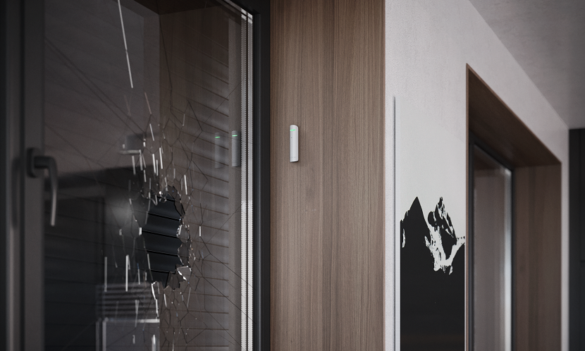 Охранные системы Обзор датчика разбития стекла Ajax GlassProtect для защиты окон и витрин магазинов