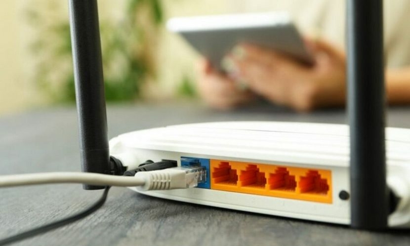 Articles How to power a router and a laptop from a power bank