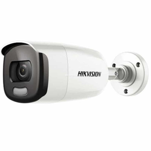 Системи відеоспостереження/Камери стеження 5 Мп HDTVI відеокамера Hikvision DS-2CE10HFT-F28 (2.8 мм)