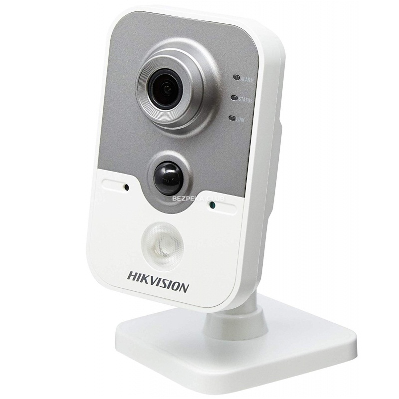 2 MP IP camera Hikvision DS-2CD2420F-IW (4 mm) - Image 1