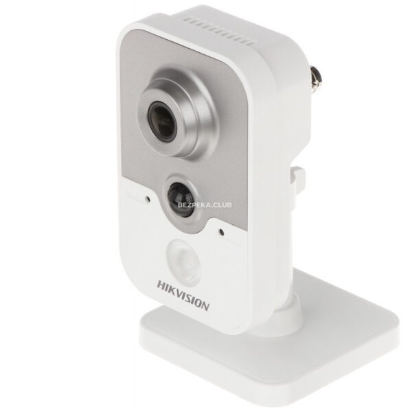 Системы видеонаблюдения/Камеры видеонаблюдения 2 Мп HDTVI видеокамера Hikvision DS-2CE38D8T-PIR